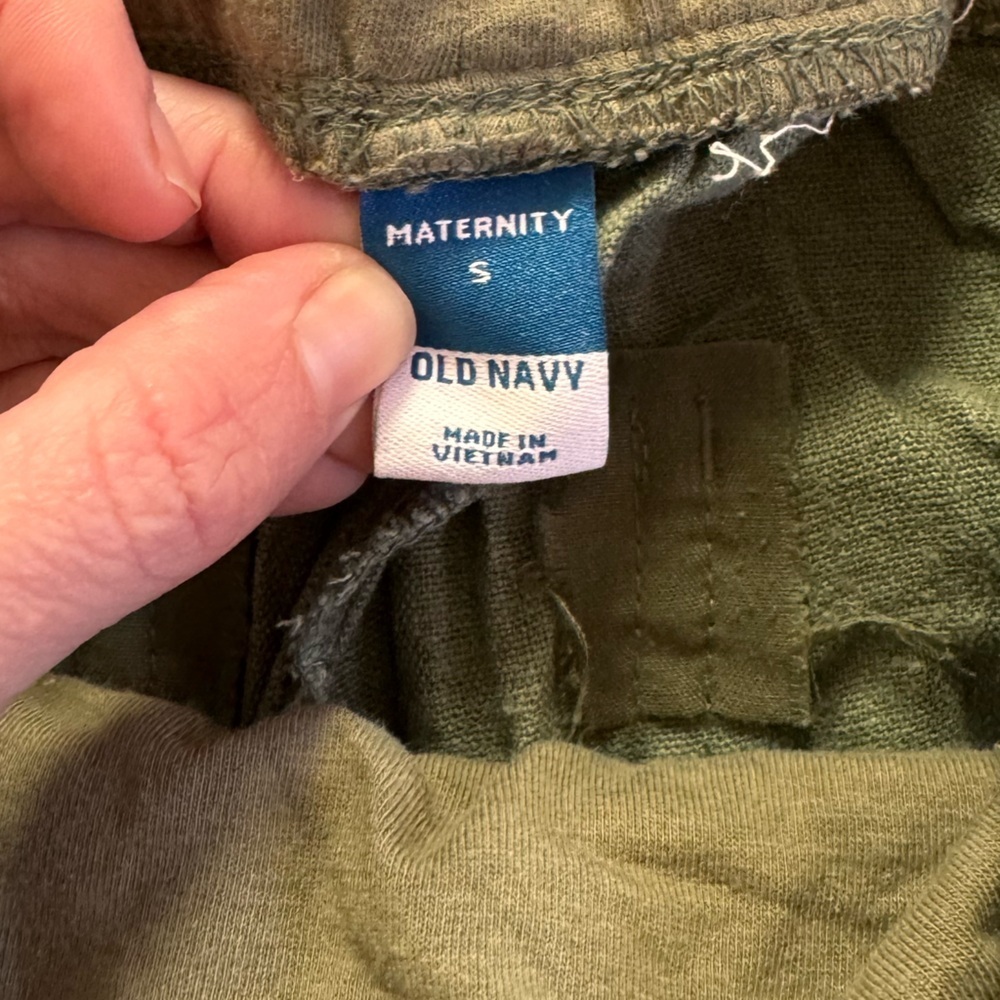 Old Navy, Maternity, small Olive Green Women's Shorts - Picture 5 of 6